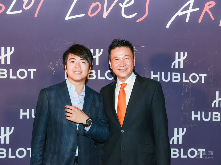 HUBLOT Replica Watches China -Hublot love art